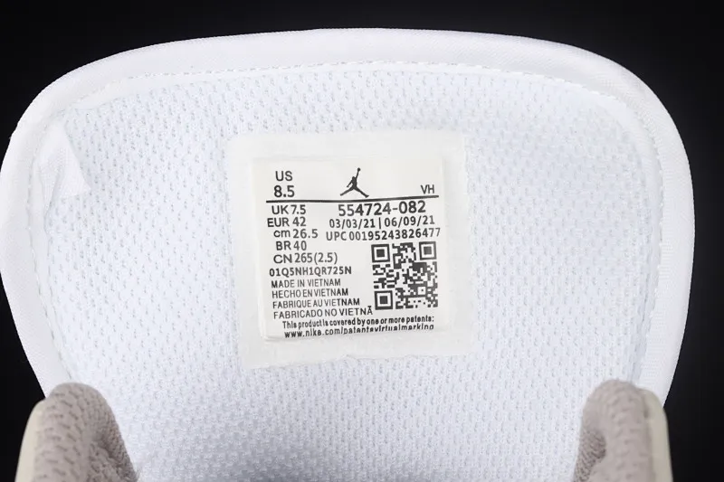 All Categories Air Jordan Jordan Series Basketball Shoes Air Jordan 1 Mid Air Jordan 1 Mid AJ1 Joe 1 Middle Linen College Gray Mid-top Basketball Shoes 554724-082